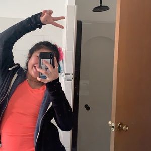 Meet your Posher, Chau